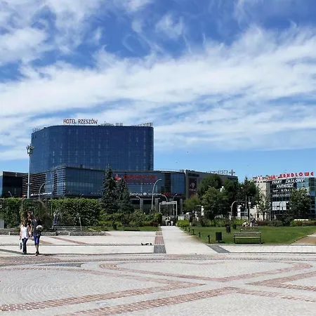 Apartament Raz Dwa Trzy Rzeszow Exterior photo
